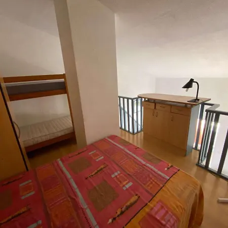 T2 Mezzanine A 5 Min De La - 5 Couchages, Parking, Port - Fr-1-81-546 Apartment